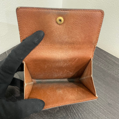 #154 LOUIS VUITTON Monogram Compact Wallet