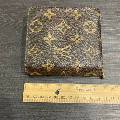 #155 LOUIS VUITTON Monogram Compact Wallet