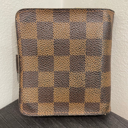 #157 LOUIS VUITTON Damier Ebene Compact Wallet