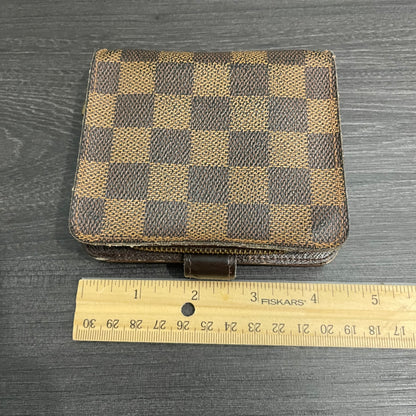 #157 LOUIS VUITTON Damier Ebene Compact Wallet