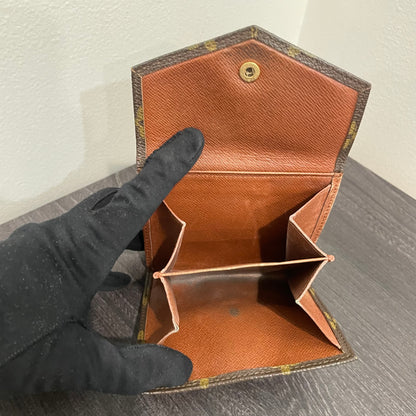 #161 LOUIS VUITTON Monogram Compact Wallet