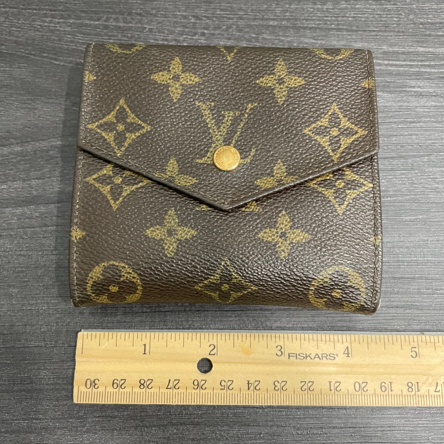 #161 LOUIS VUITTON Monogram Compact Wallet