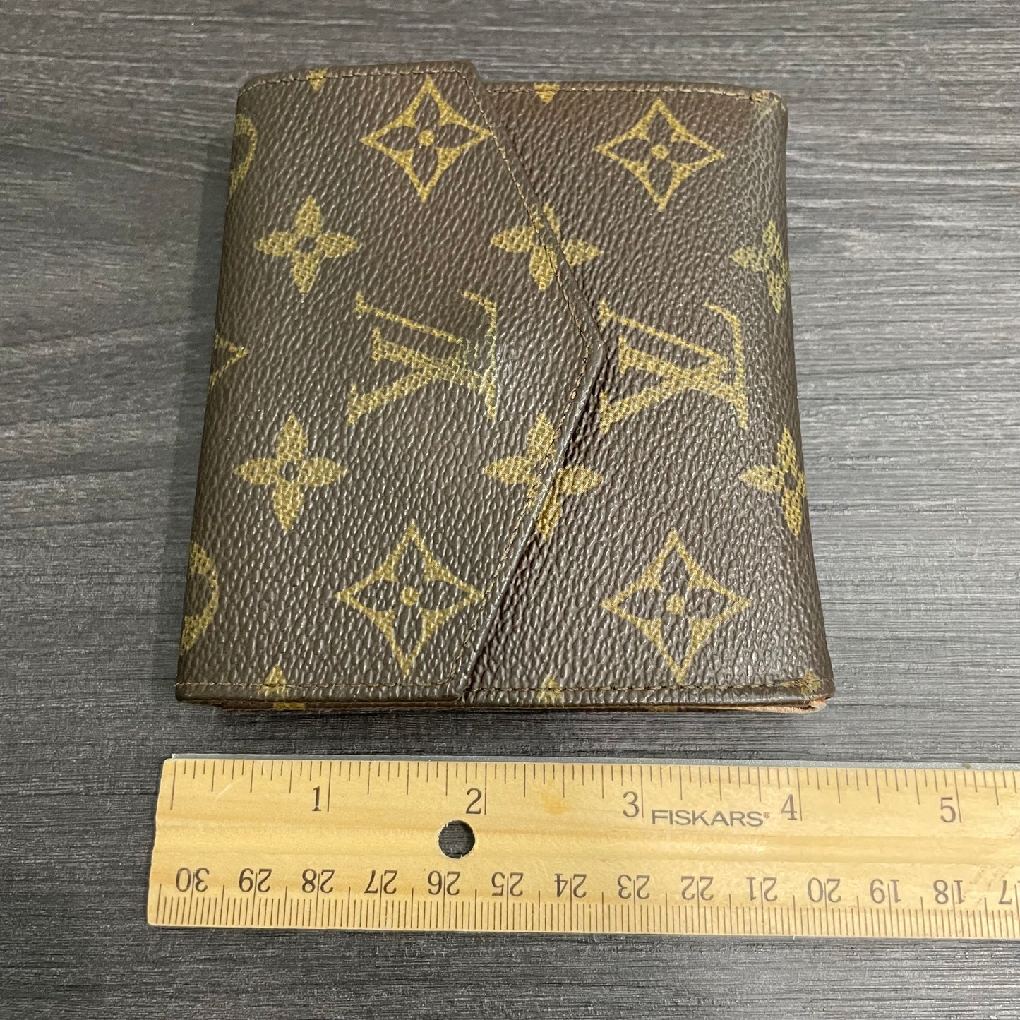 #161 LOUIS VUITTON Monogram Compact Wallet