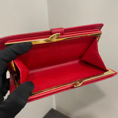 #170 LOUIS VUITTON Red Epi Leather Wallet with Kiss Clasp