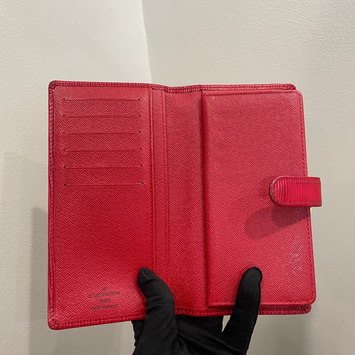 #170 LOUIS VUITTON Red Epi Leather Wallet with Kiss Clasp