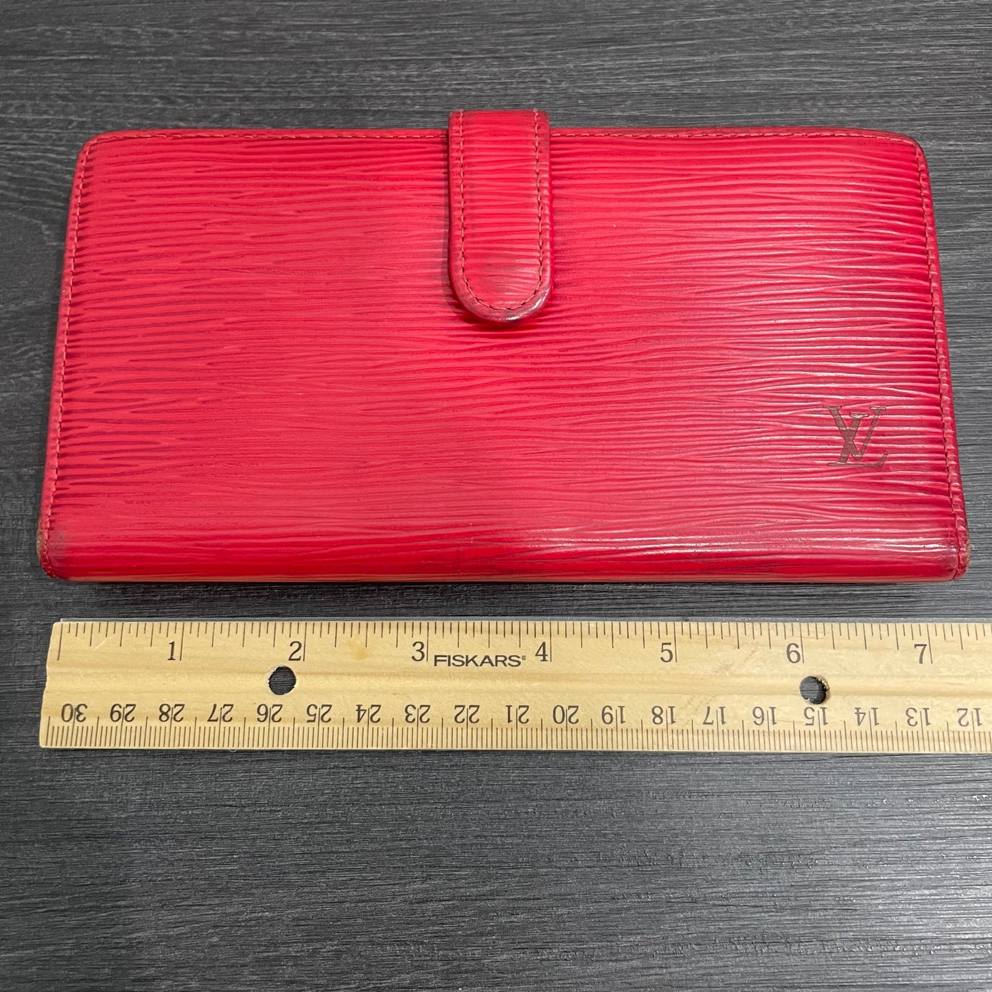 #170 LOUIS VUITTON Red Epi Leather Wallet with Kiss Clasp