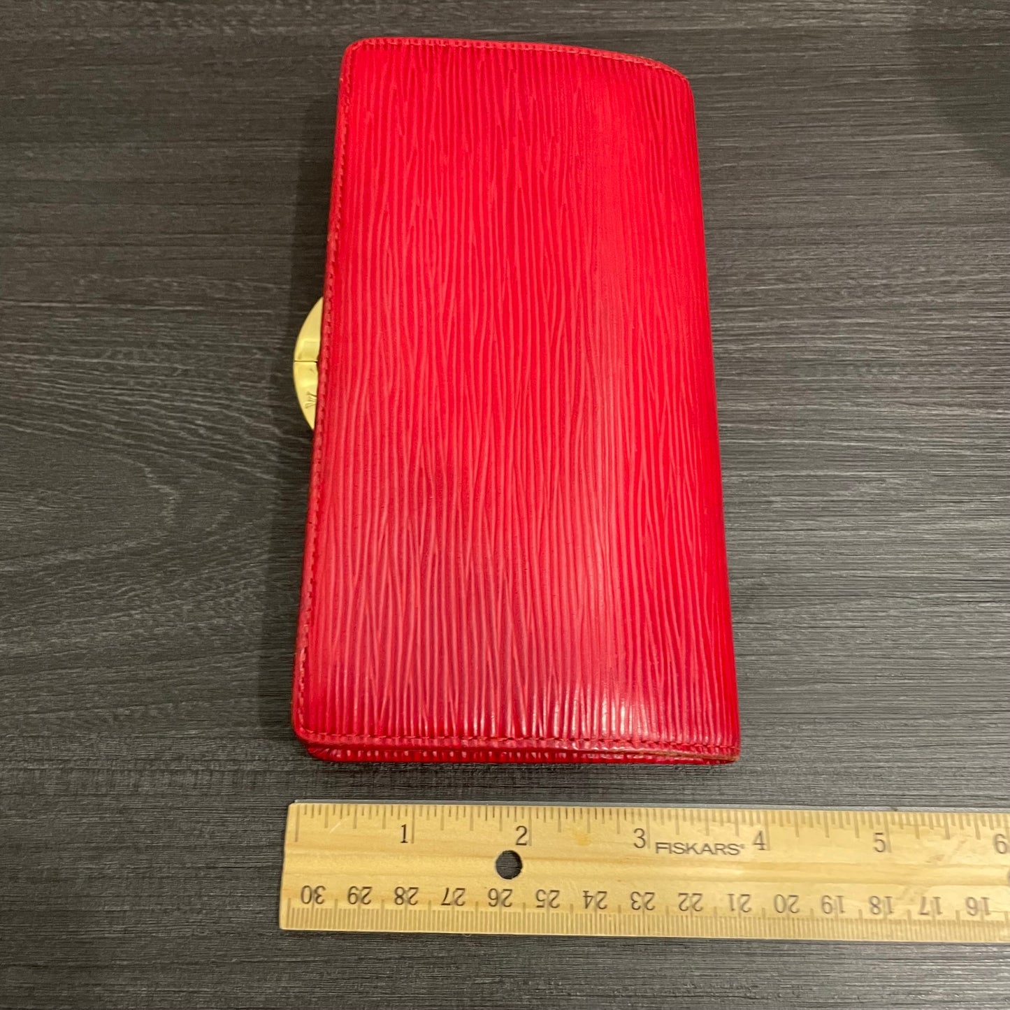 #170 LOUIS VUITTON Red Epi Leather Wallet with Kiss Clasp