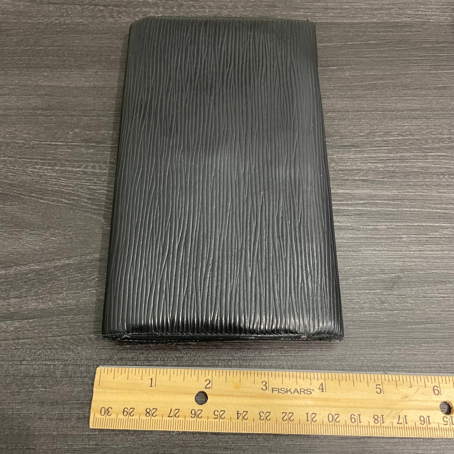 #171 LOUIS VUITTON Black Epi Leather Long Wallet