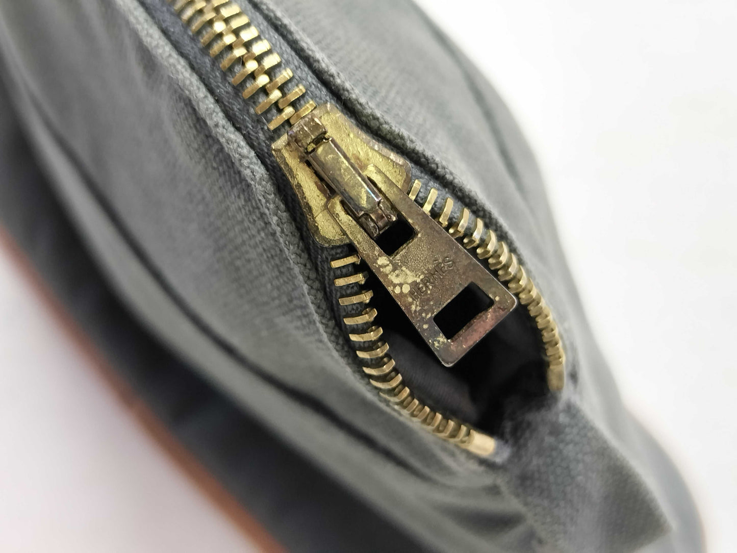 8838 HERMÈS Grey  Cosmetic Travel Pouch