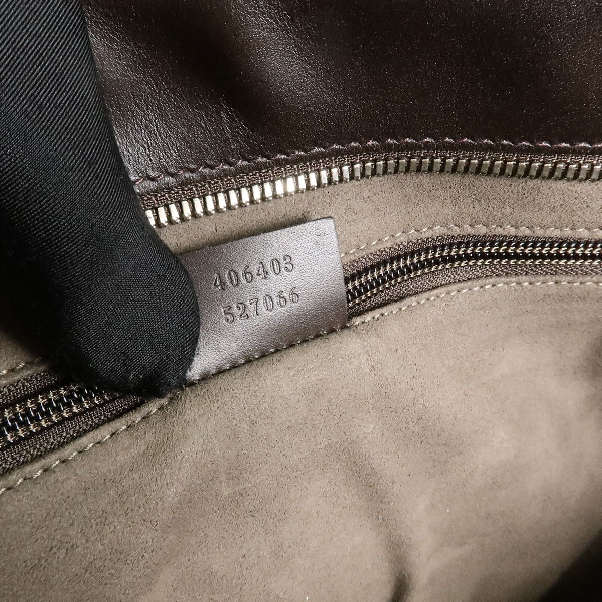#117 GUCCI GG Supreme Joy Large Tote Bag MSRP $1500