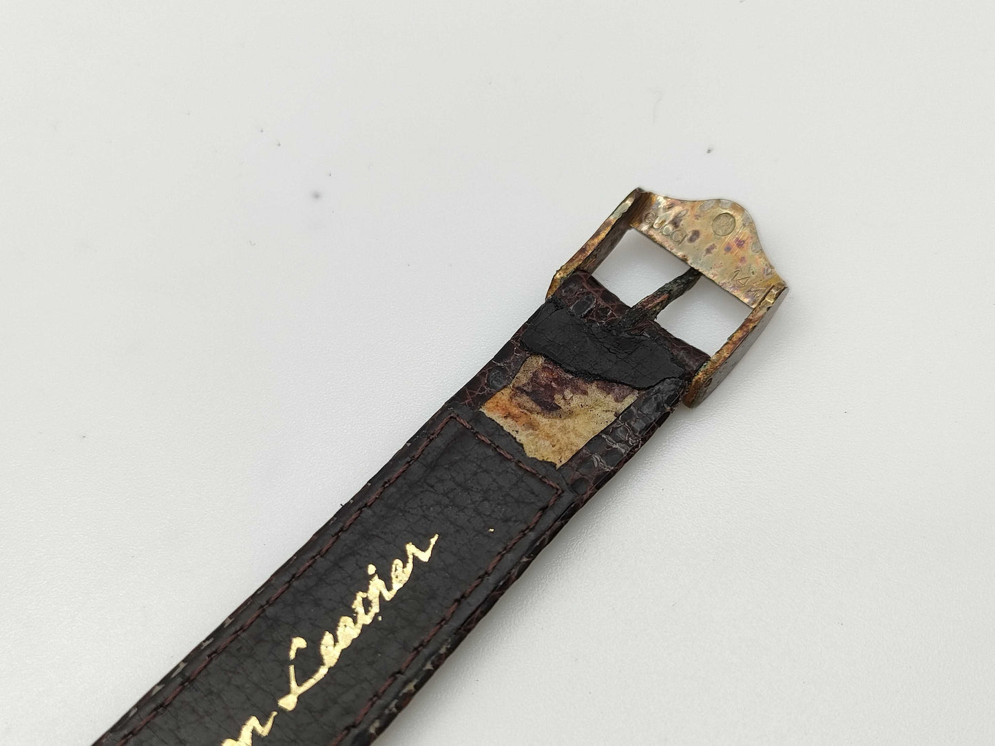 8907 GUCCI Set of 5 Vintage Watches (Need Repair)