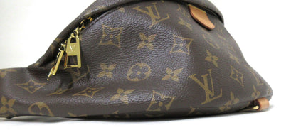 #036 LOUIS VUITTON Monogram Bumbag