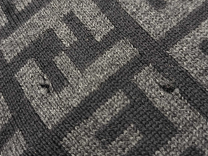 8834 FENDI Black Scarf