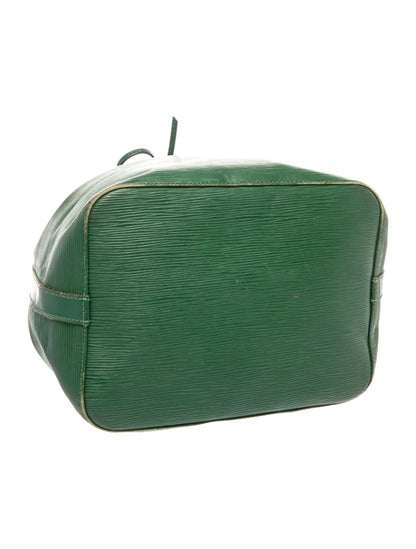 LOUIS VUITTON Green Epi Noe(Oct 31)