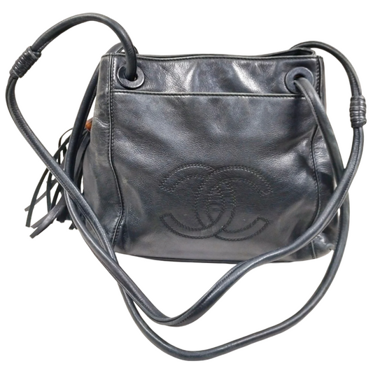 BF-17 CHANEL CC Logo LAX Tassel Black Lambskin Shoulder Tote