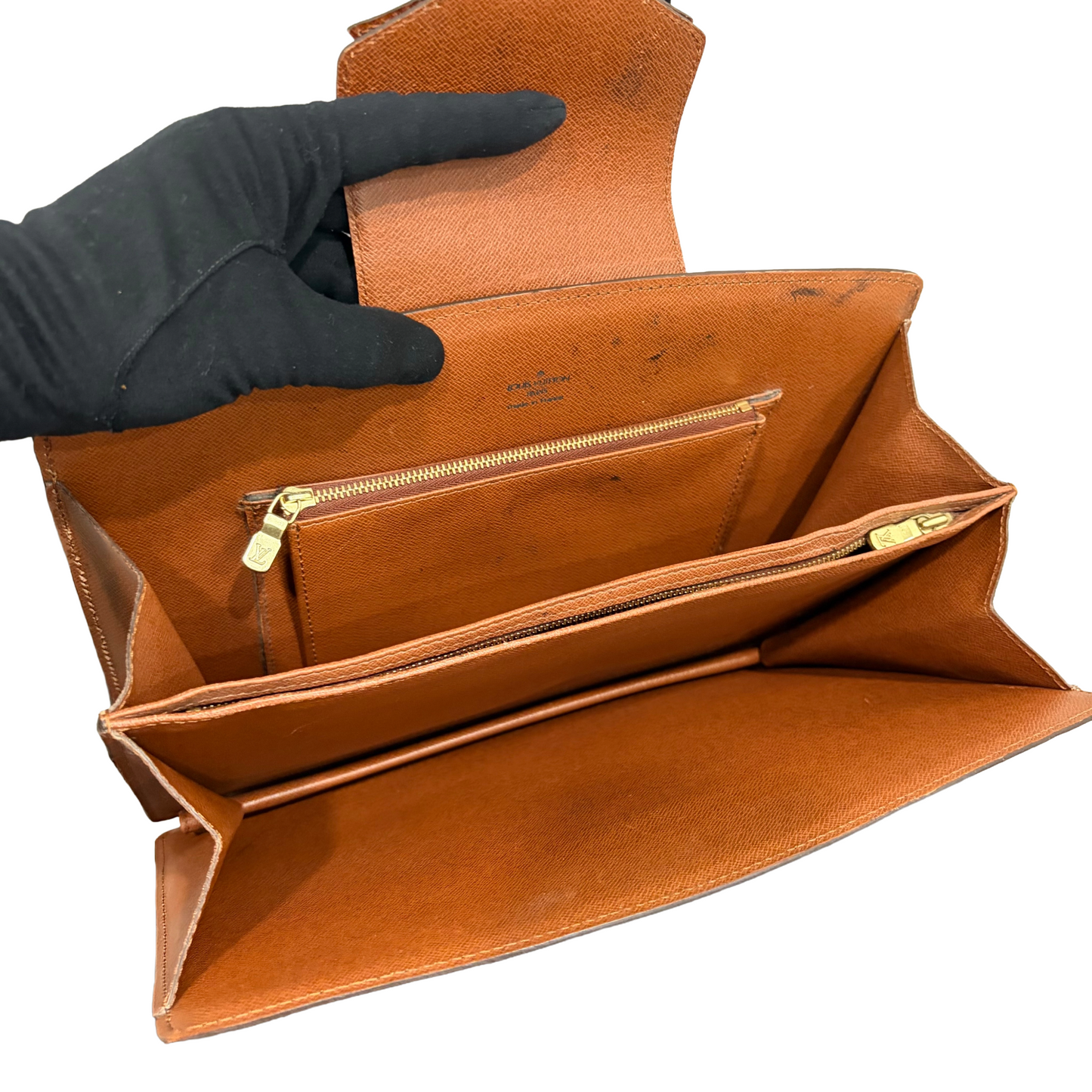 BF-05 LOUIS VUITTON Monogram Courcelles Clutch