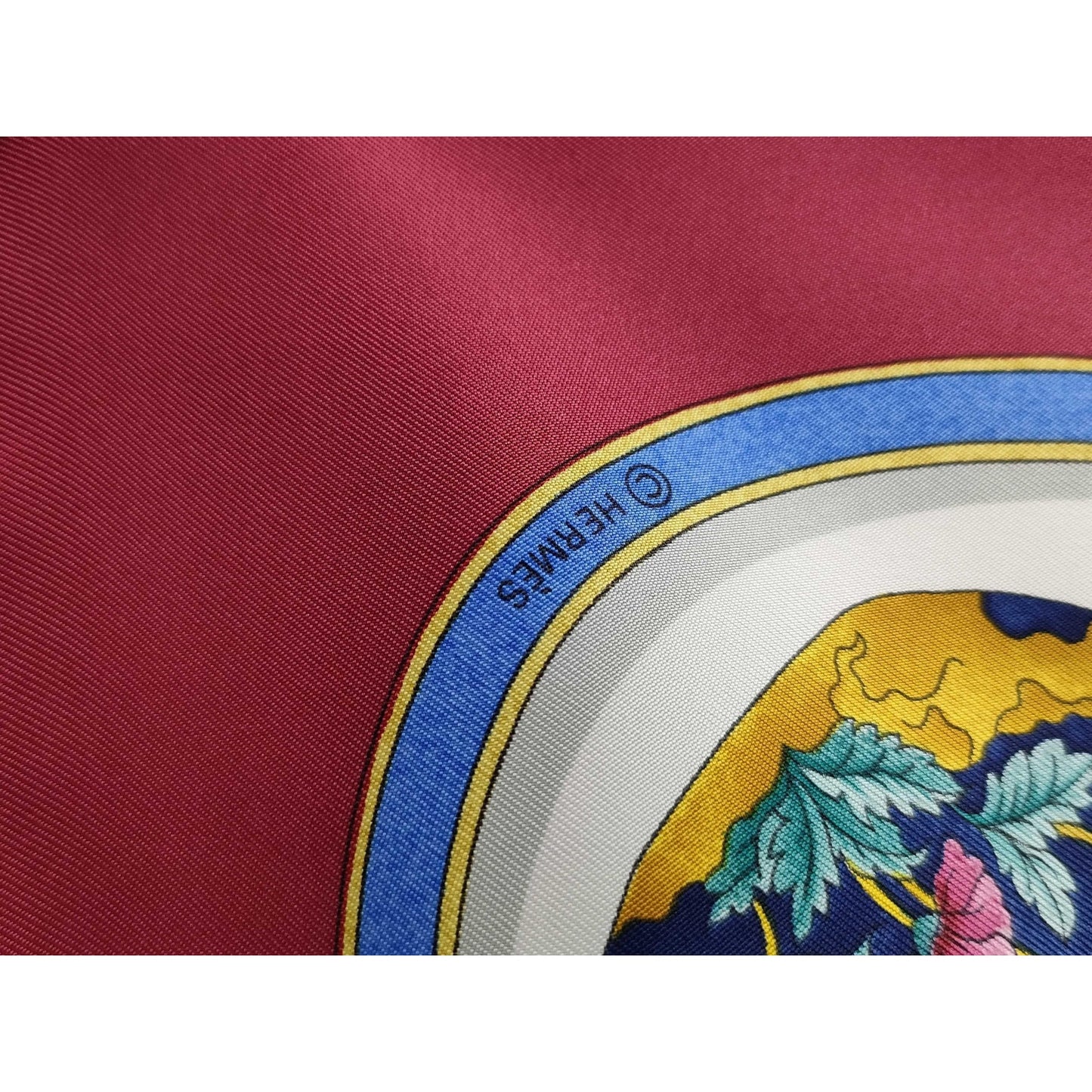 #121 HERMES 90cm Silk Scarf