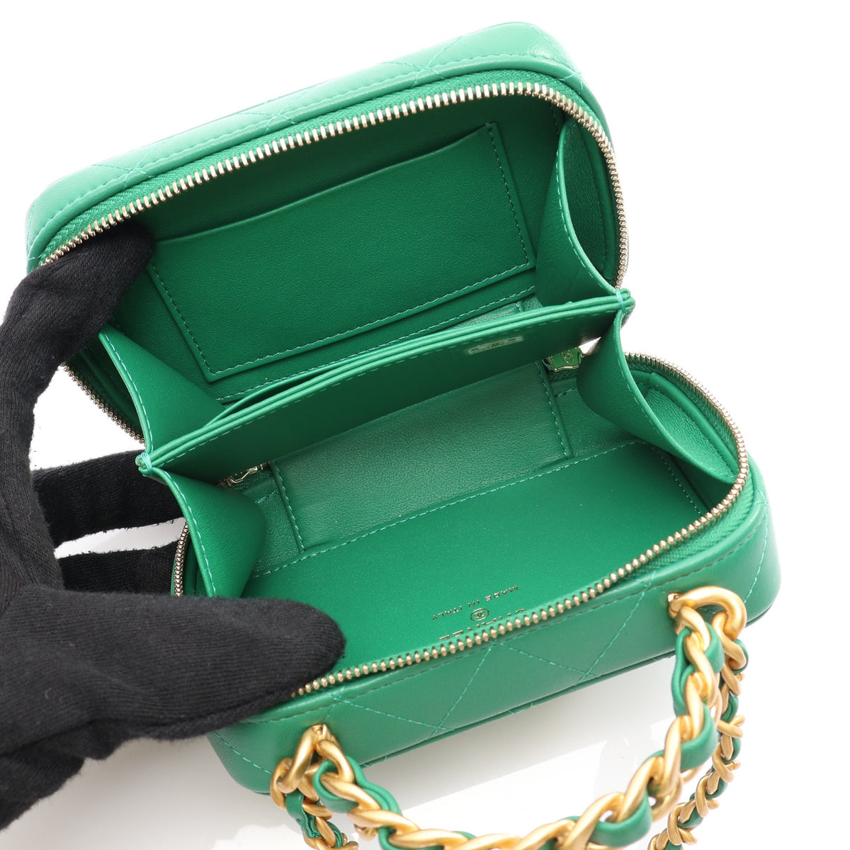 CHANEL 2021 Green Vanity w/Strap(Oct 31)