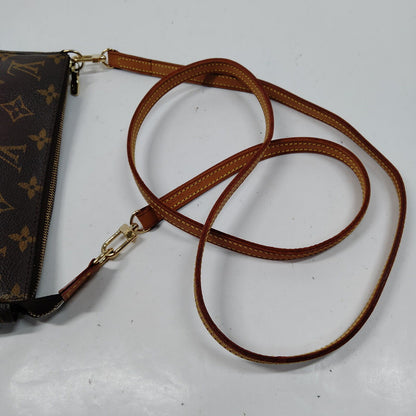 CLEARANCE Louis Vuitton Pochette