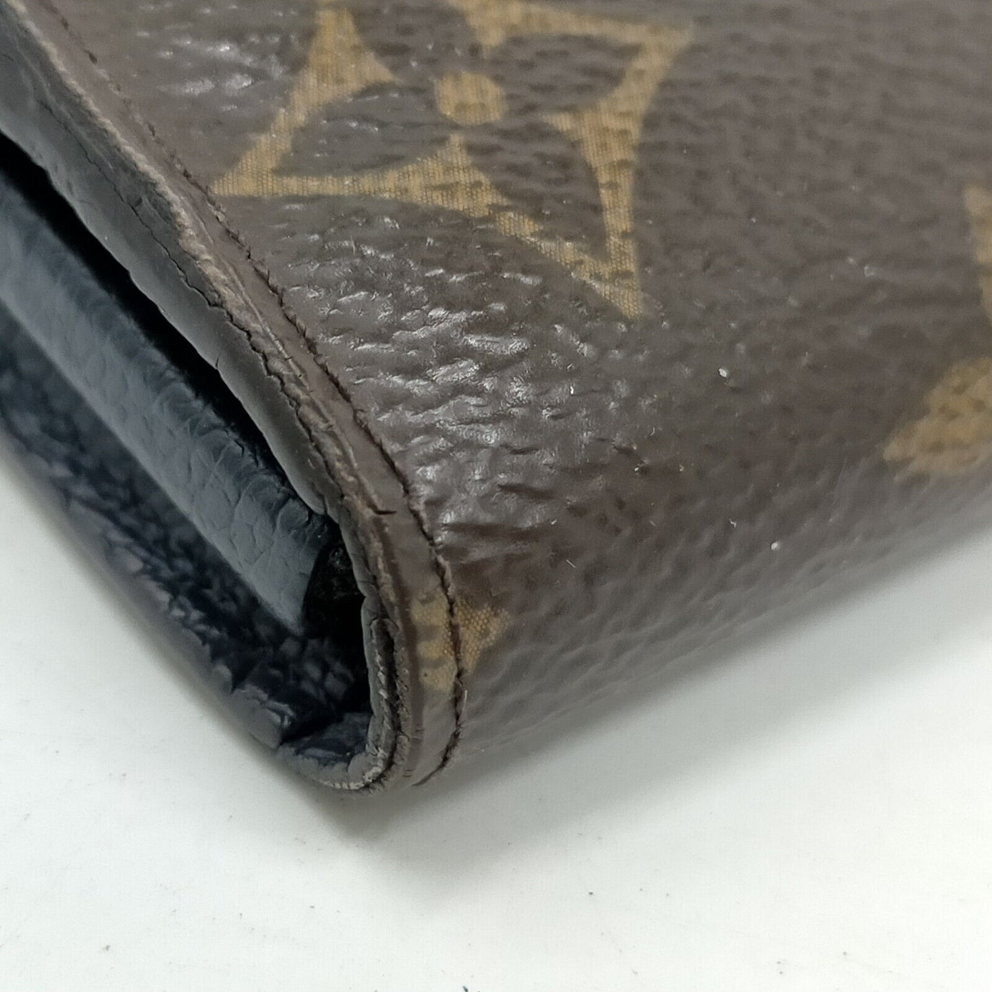 CLEARANCE Louis Vuitton Wallet W/ Generic Chain