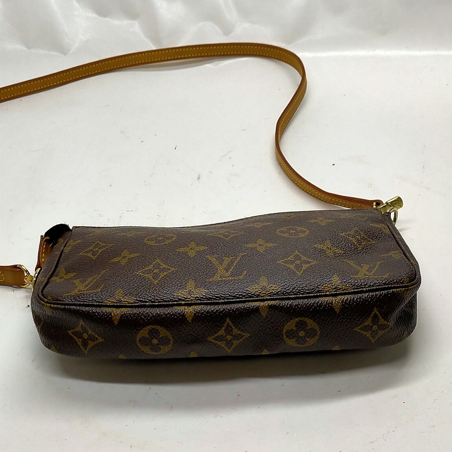 BUY NOW (60% Off for Subscribers) Louis Vuitton Pochette