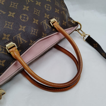 CLEARANCE Louis Vuitton Pallas