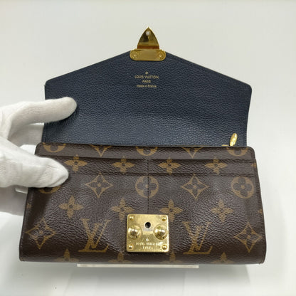 CLEARANCE Louis Vuitton Wallet W/ Generic Chain