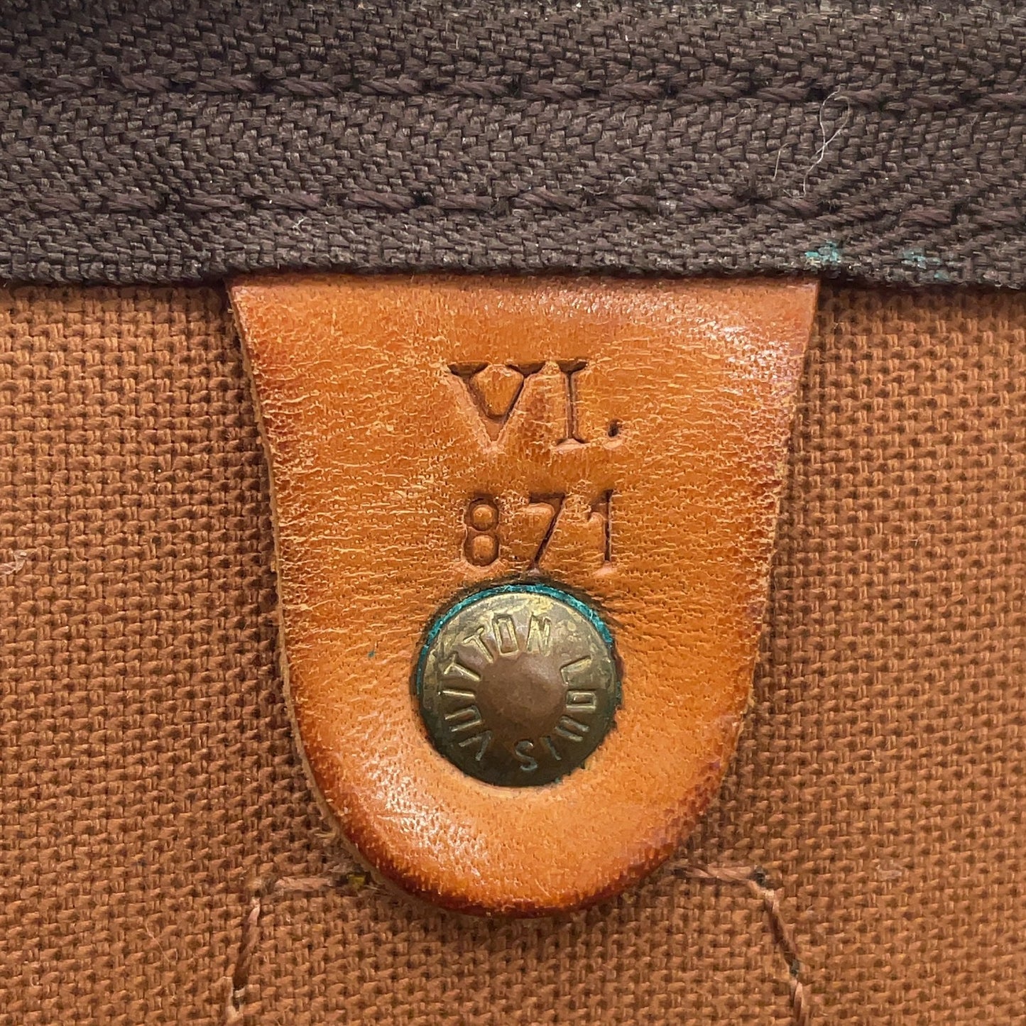 #1715 LOUIS VUITTON Monogram Speedy 40