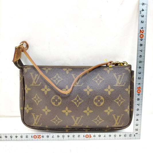 Louis Vuitton Pochette