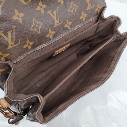 CLEARANCE Louis Vuitton Metis Crossbody