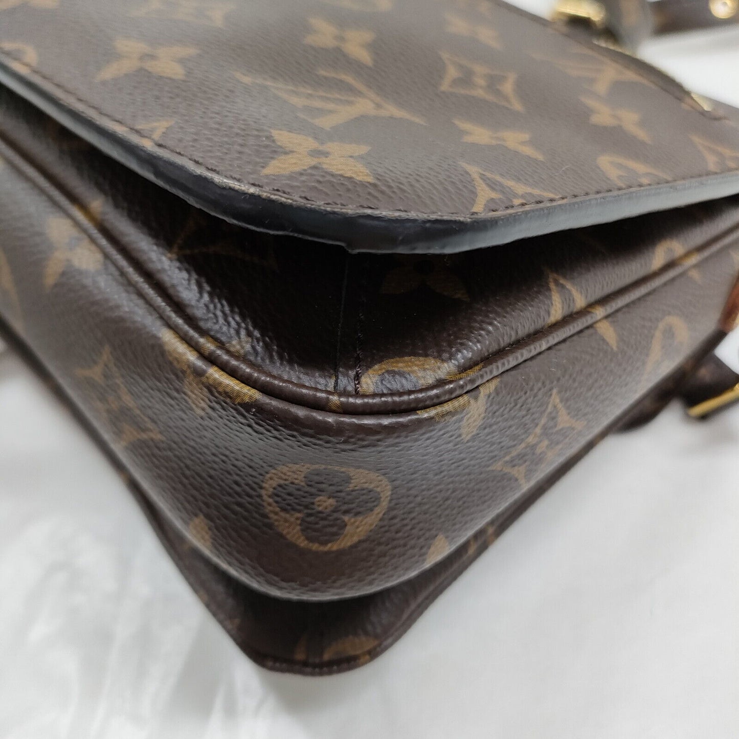 CLEARANCE Louis Vuitton Metis Crossbody