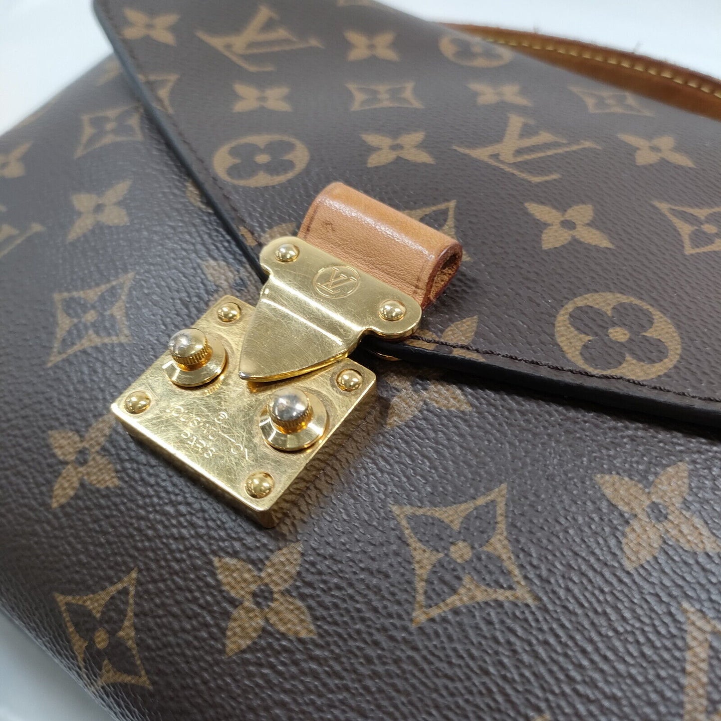 CLEARANCE Louis Vuitton Metis Crossbody