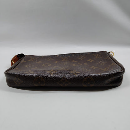 CLEARANCE Louis Vuitton Pochette