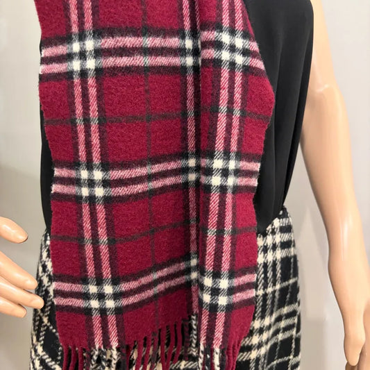 #105 BURBERRY Red Lambswool Scarf